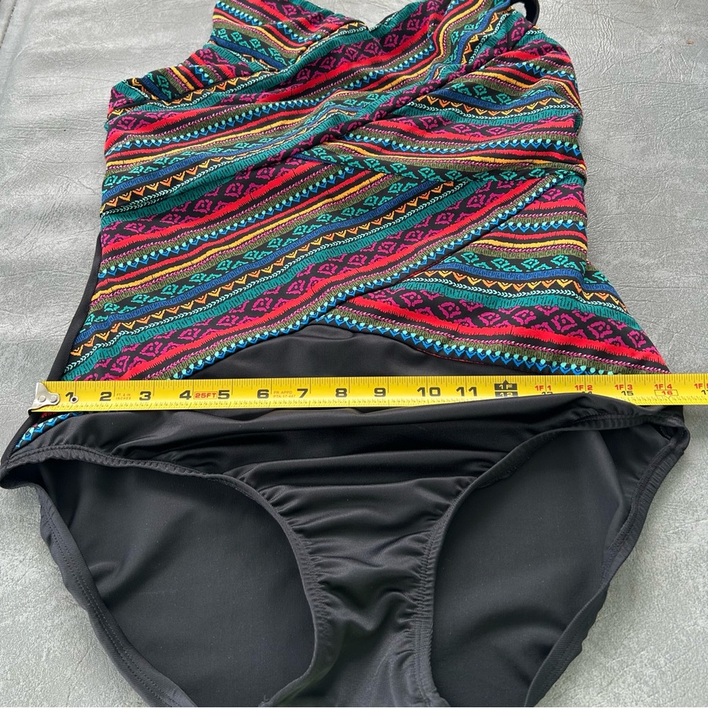 Miraclesuit Raya De Sol Brio One-Piece Slimming Swimsuit - Picture 7 of 9